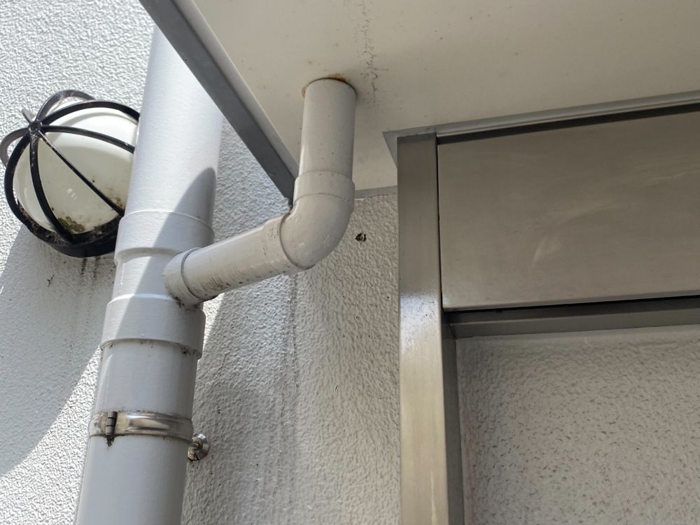 三木市大村 共用部のアシナガバチ駆除 アフター