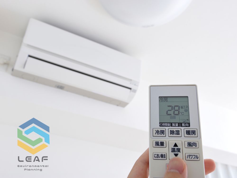 エアコンが稼働している室内の画像