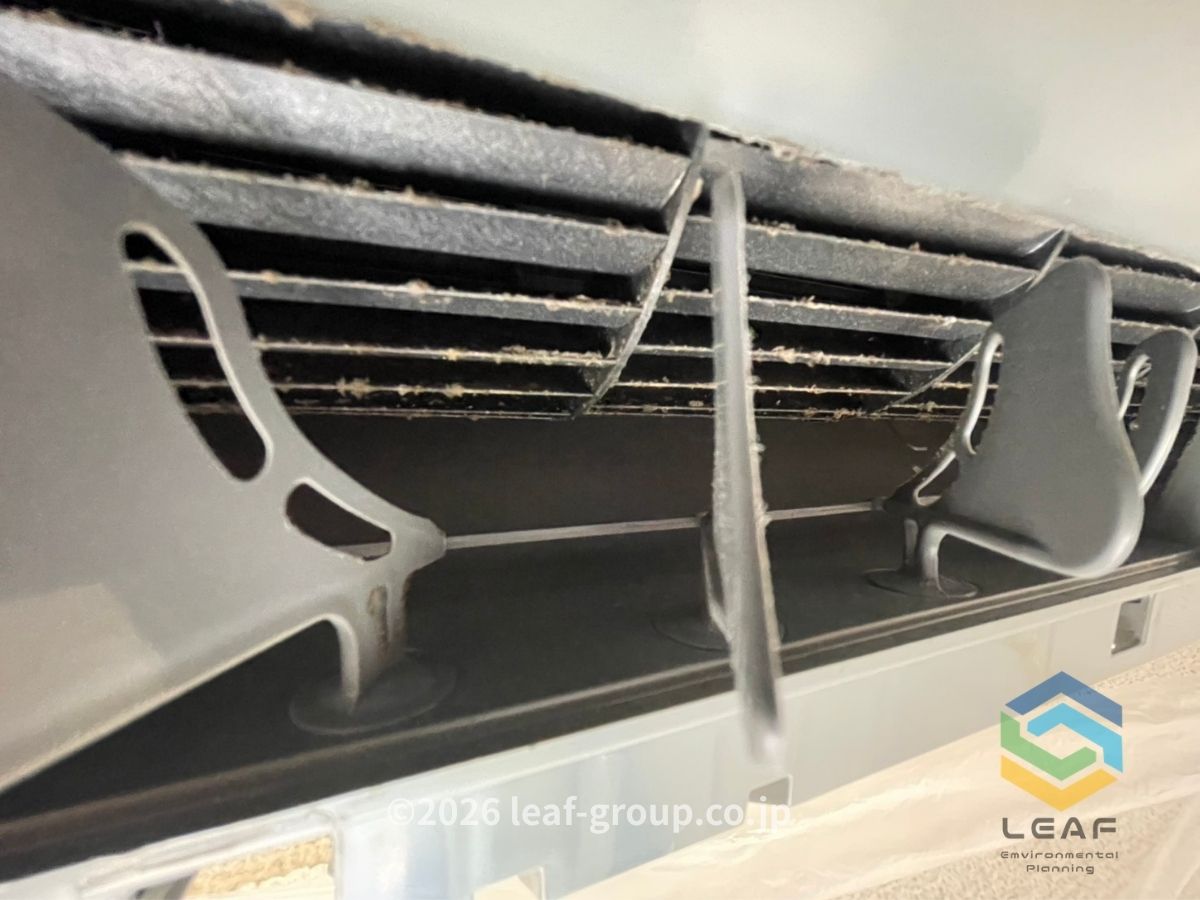 吹き出し口 黒カビ エアコン内部