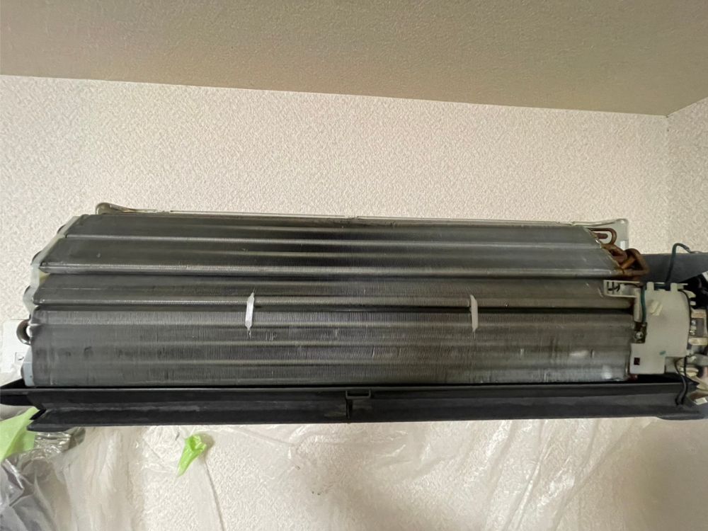 神戸市灘区水道筋　通常タイプのエアコン分解洗浄｜熱交換器の汚れ除去　アフター