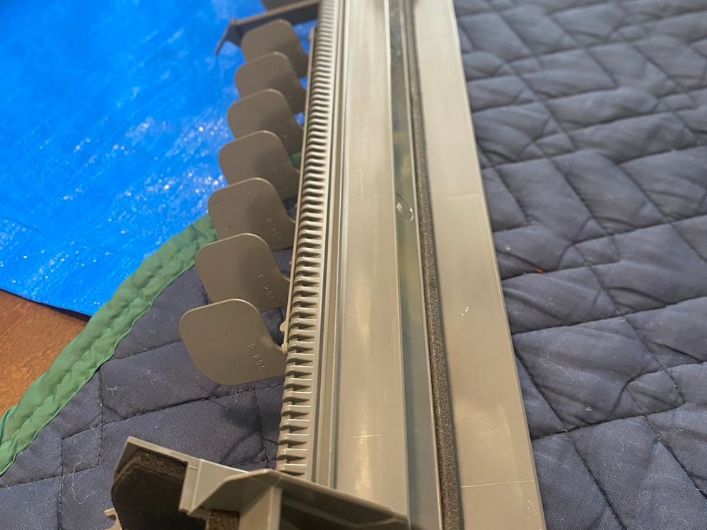 神戸市西区平野町　お掃除機能付きのエアコンクリーニング｜分解したドレンパン　アフター