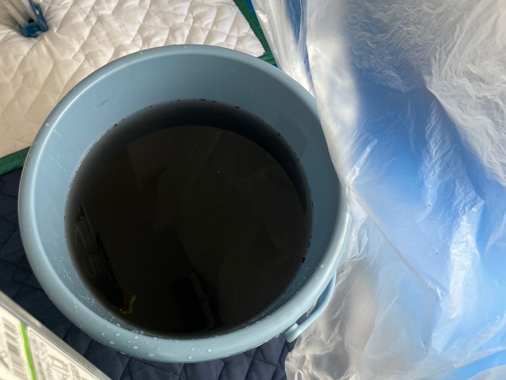 神戸市垂水区塩屋町　お掃除機能付きエアコンの分解洗浄時の廃水