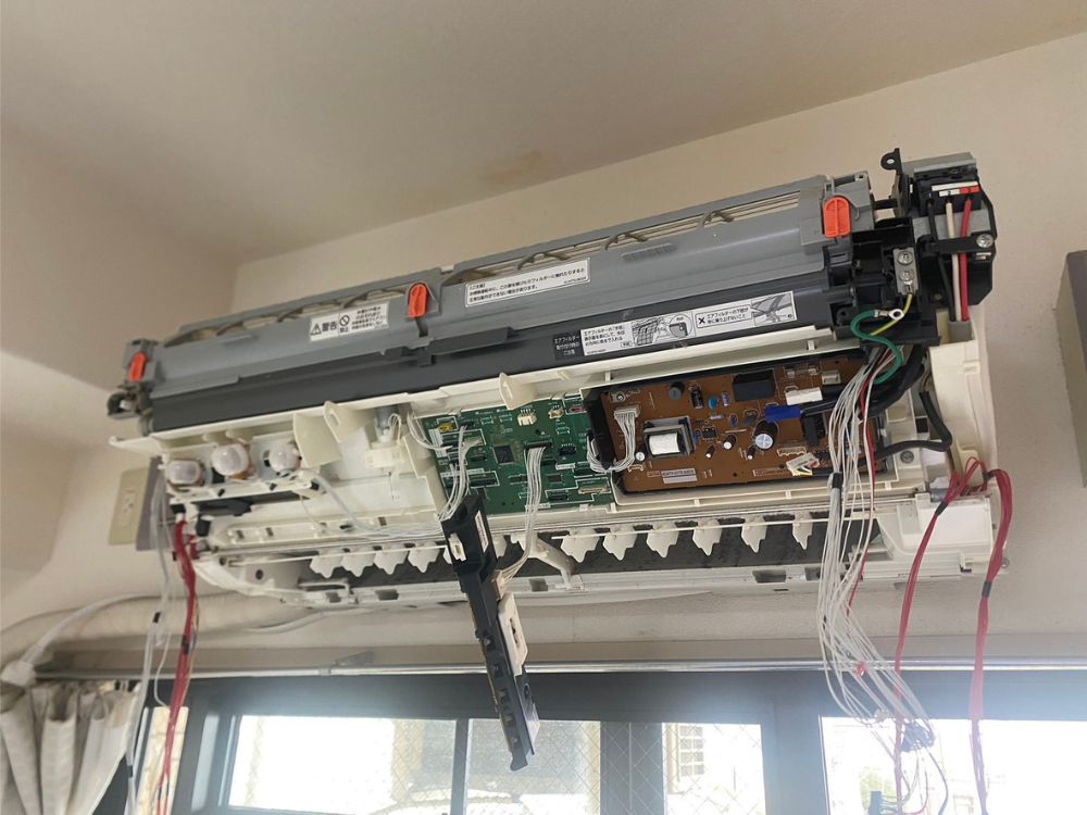 神戸市須磨区須磨浦通　お掃除機能付きのエアコンクリーニング　ビフォー