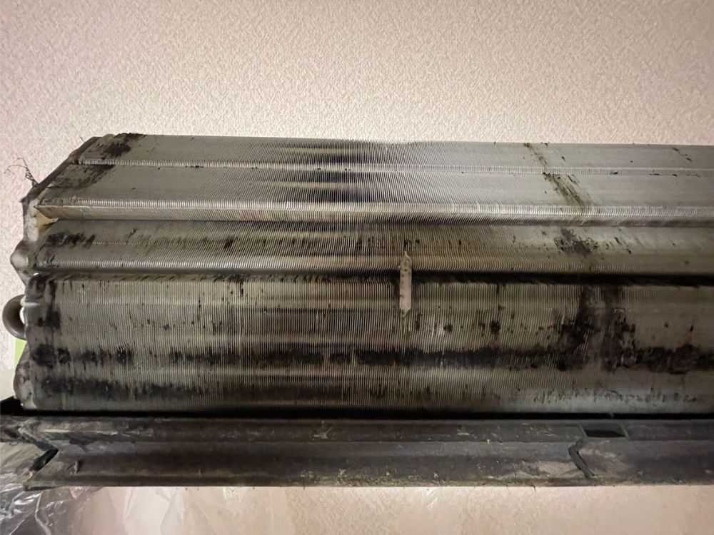 明石市大久保町　分解洗浄の熱交換器　ビフォー