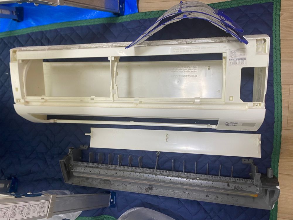 神戸市北区八多町　通常タイプの分解洗浄　ビフォー