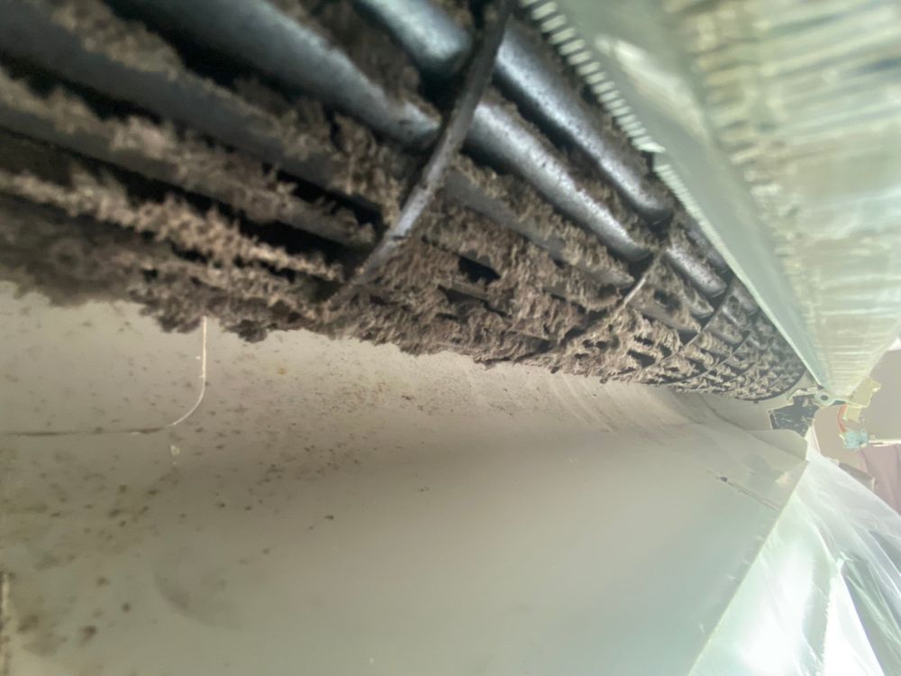 神戸市中央区　通常タイプのエアコンクリーニング　ビフォー