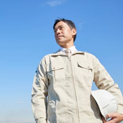 資格を持つ専門スタッフが対応する安心のサービス体制