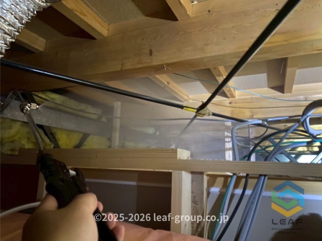 天井裏 薬剤散布