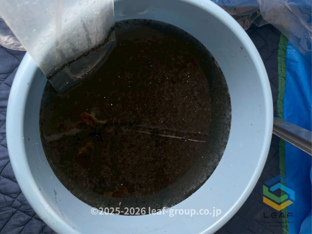 エアコン洗浄 汚水