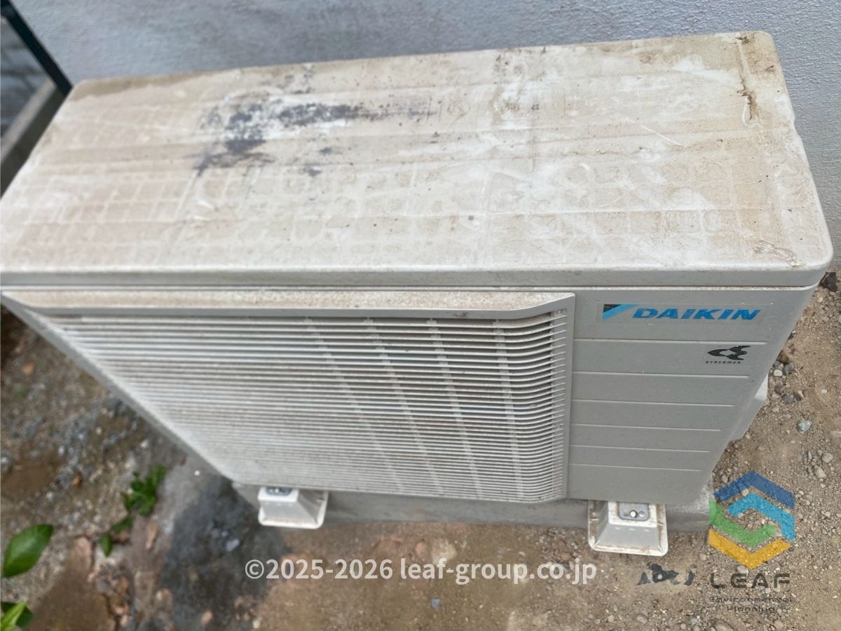 神戸市垂水区舞多聞西｜通常タイプのエアコンクリーニング｜汚れた室外機